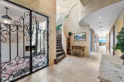 13 Sloans Curve Drive, Palm Beach, FL 33480 - Photo 4