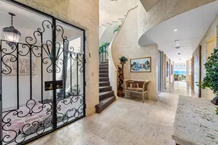 13 Sloans Curve Dr, Palm Beach, FL 33480 - Photo 4