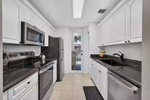4850 Chancellor Dr, Jupiter, FL 33458 - Photo 4