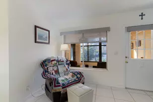 136 Lake Pine Cir, Greenacres, FL 33463 - Photo 8