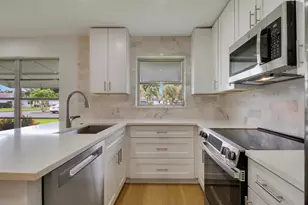 625 High Point Dr, Delray Beach, FL 33445 - Photo 2
