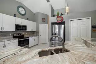 4239 SW Callicoe St, Port Saint Lucie, FL 34953 - Photo 16