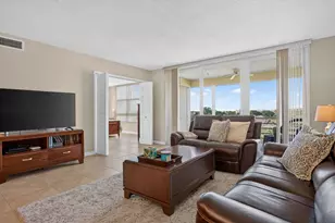2671 S Course Dr, Pompano Beach, FL 33069 - Photo 2
