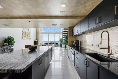 1040 Biscayne Boulevard #4202, Miami, FL 33132 - Photo 14