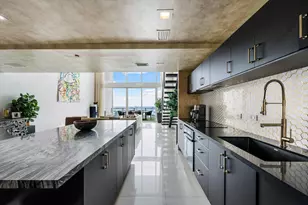 1040 Biscayne Blvd, Miami, FL 33132 - Photo 14