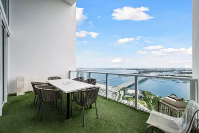 1040 Biscayne Boulevard #4202, Miami, FL 33132 - Photo 2
