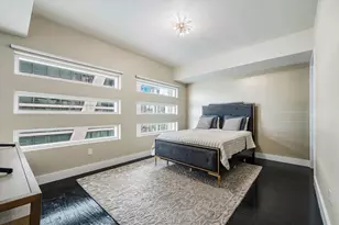 1040 Biscayne Blvd, Miami, FL 33132 - Photo 10