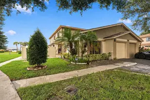 4475 Willow Pond Rd, West Palm Beach, FL 33417 - Photo 2