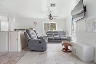 1023 N 25th Ave, Hollywood, FL 33020 - Photo 2