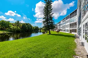1004 Newport G, Deerfield Beach, FL 33442 - Photo 12