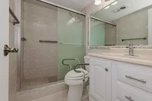 1004 Newport G, Deerfield Beach, FL 33442 - Photo 4