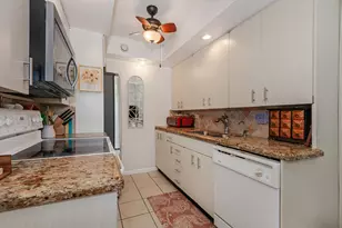 1004 Newport G, Deerfield Beach, FL 33442 - Photo 8