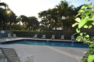 401 Rainbow Springs Terrace, Royal Palm Beach, FL 33411 - Photo 24