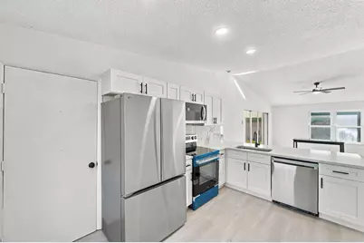 15676 Bottlebrush Circle, Delray Beach, FL 33484 - Photo 6