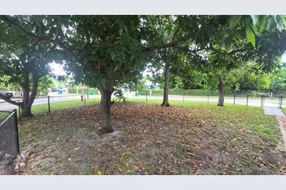 198 SE 27th Court #W, Boynton Beach, FL 33435 - Photo 2