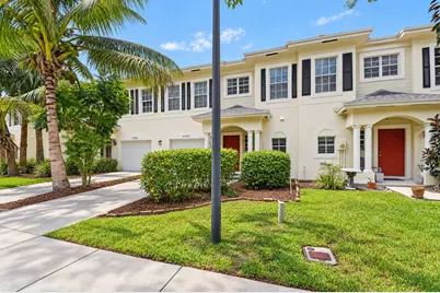 4102 Emerald Vista #4102, Lake Worth, FL 33461 - Photo 2