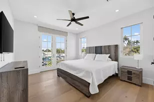 310 SE 9th Ct, Pompano Beach, FL 33060 - Photo 10