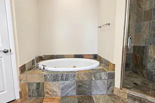 2633 NE 14th Ave, Wilton Manors, FL 33334 - Photo 22