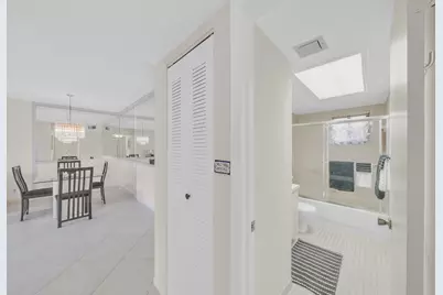 5280 Las Verdes Circle #320, Delray Beach, FL 33484 - Photo 30