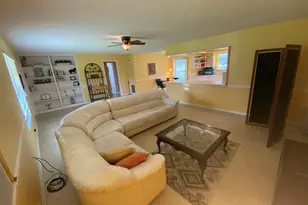 2141 B Rd, Loxahatchee, FL 33470 - Photo 2
