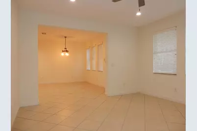 661 Corte Madera Lane #2, West Palm Beach, FL 33401 - Photo 6