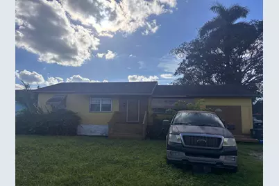 530 SE 4th Street, Belle Glade, FL 33430 - Photo 1