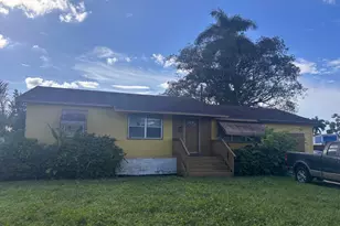 530 SE 4th St, Belle Glade, FL 33430 - Photo 2