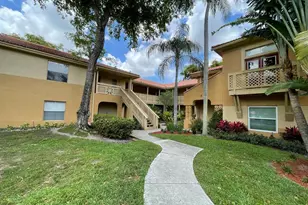 4783 Via Palm Lakes, West Palm Beach, FL 33417 - Photo 2