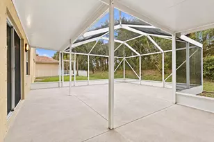 1086 NW Leonardo Cir, Port Saint Lucie, FL 34986 - Photo 18