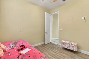 1086 NW Leonardo Cir, Port Saint Lucie, FL 34986 - Photo 30