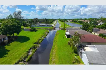 1435 S Summit Run Circle, West Palm Beach, FL 33415 - Photo 38