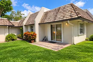 808 E Cypress Ln, Pompano Beach, FL 33069 - Photo 1