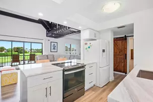 900 Greensward Ln, Delray Beach, FL 33445 - Photo 10