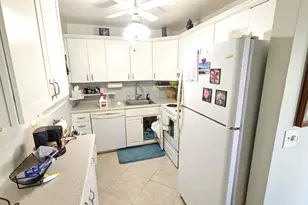 800 W Horizons W, Boynton Beach, FL 33435 - Photo 8