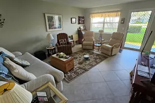 800 W Horizons W, Boynton Beach, FL 33435 - Photo 2