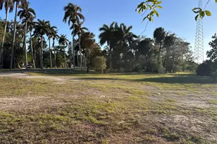 1977 E Main St, Pahokee, FL 33476 - Photo 6