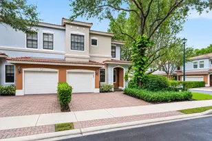 247 W Chrystie Circle, Delray Beach, FL 33484 - Photo 2