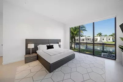 1905 N Hibiscus Drive, North Miami, FL 33181 - Photo 22
