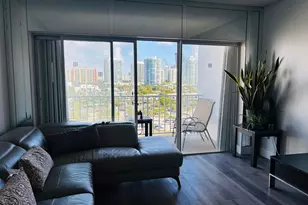 500 Bayview Dr, Sunny Isles Beach, FL 33160 - Photo 4