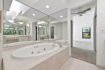 1013 Shady Lakes Circle, Palm Beach Gardens, FL 33418 - Photo 24