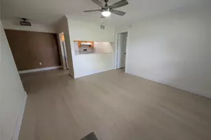6040 Shaker Wood Cir, Tamarac, FL 33319 - Photo 6