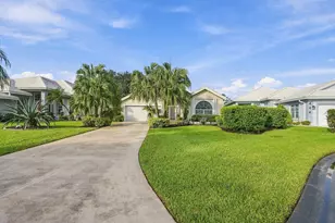 442 SW Fairway Vista, Port Saint Lucie, FL 34986 - Photo 2