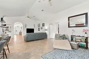 442 SW Fairway Vista, Port Saint Lucie, FL 34986 - Photo 8