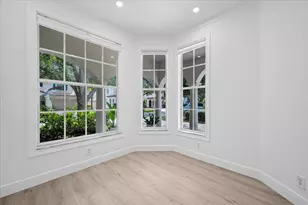 651 Castle Dr, Palm Beach Gardens, FL 33410 - Photo 20