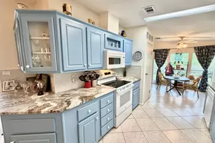 7821 White Ibis Ln, Port Saint Lucie, FL 34952 - Photo 14