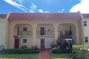 108 Lake Evelyn Dr, West Palm Beach, FL 33411 - Photo 2