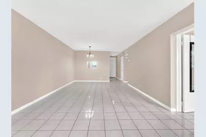 5275 NW 10th Court #401, Plantation, FL 33313 - Photo 10