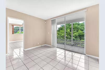 5275 NW 10th Court #401, Plantation, FL 33313 - Photo 12