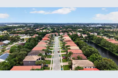 1036 Grove Park Circle, Boynton Beach, FL 33436 - Photo 34