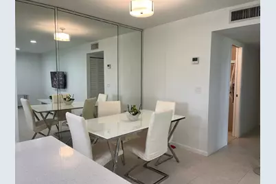 1070 North Drive #D, Delray Beach, FL 33445 - Photo 2